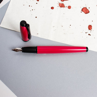 Platignum Studio Red Fountain Pen