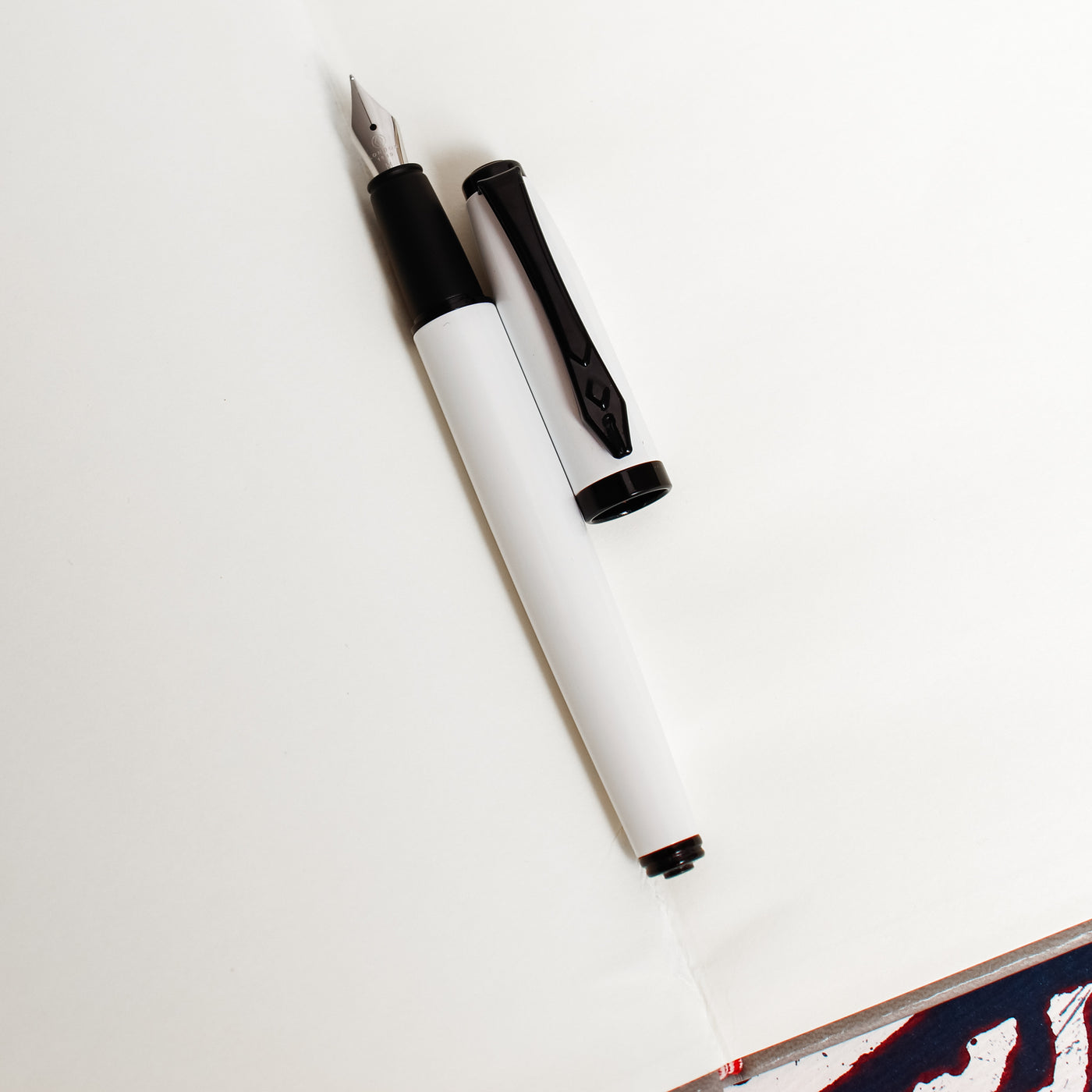 Platignum Studio White Fountain Pen