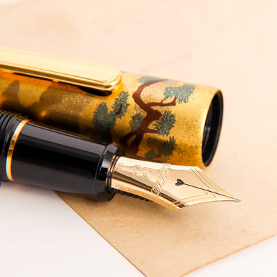 Platinum 3776 Century Kanazawa-Haku Matsu-Tora Fountain Pen 14k Gold Nib Details