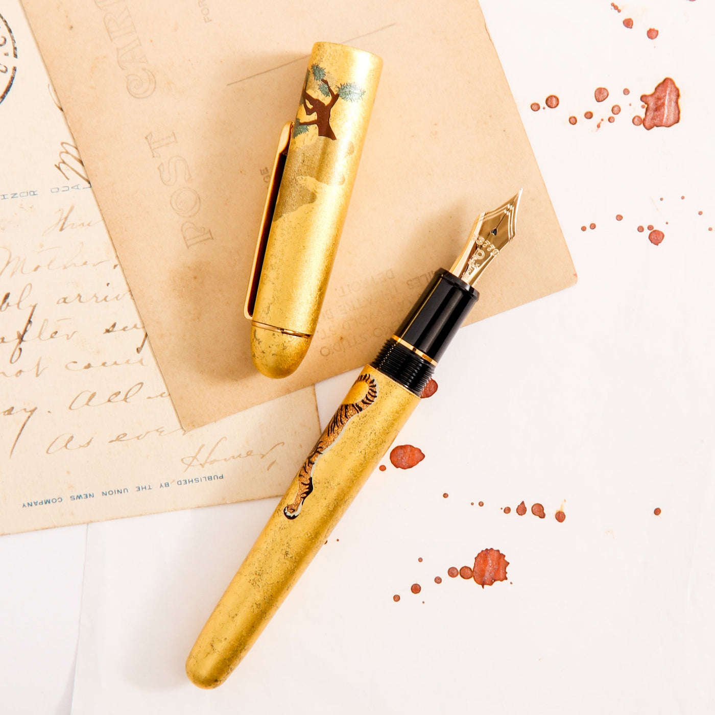 Platinum 3776 Century Kanazawa-Haku Matsu-Tora Fountain Pen Gold With Painted Details