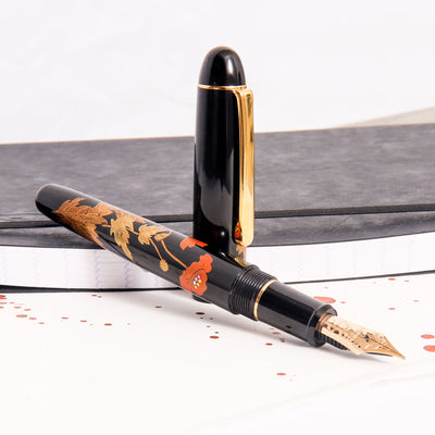 Platinum 3776 Century Urushi Maki e Poppy Fountain Pen Uncapped