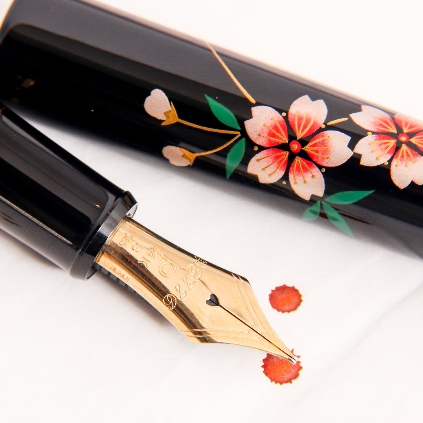 Platinum 3776 Century Urushi Maki e Sakura Fountain Pen 14k Gold Nib Details