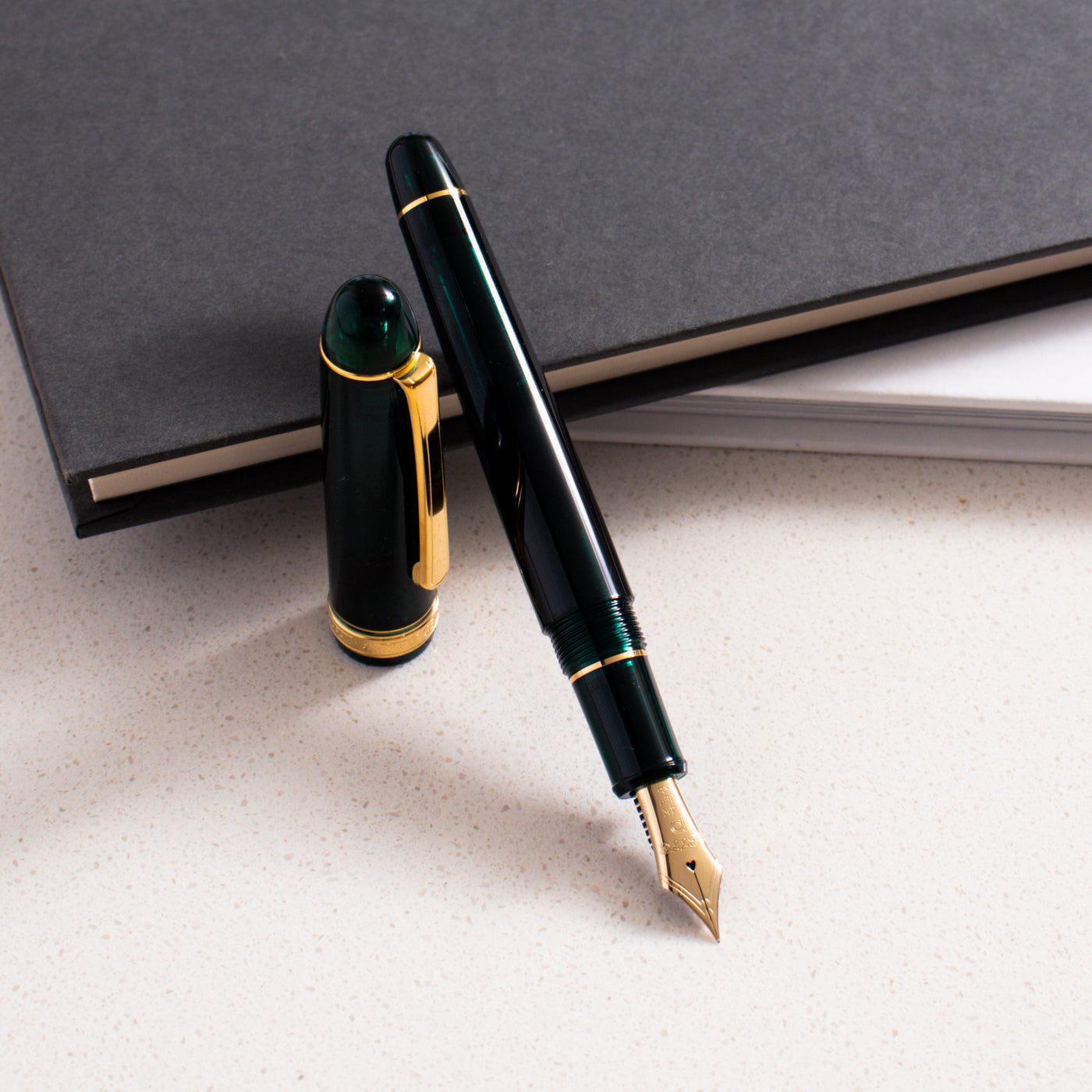 Platinum 3776 Century Laurel Green & Gold Fountain Pen