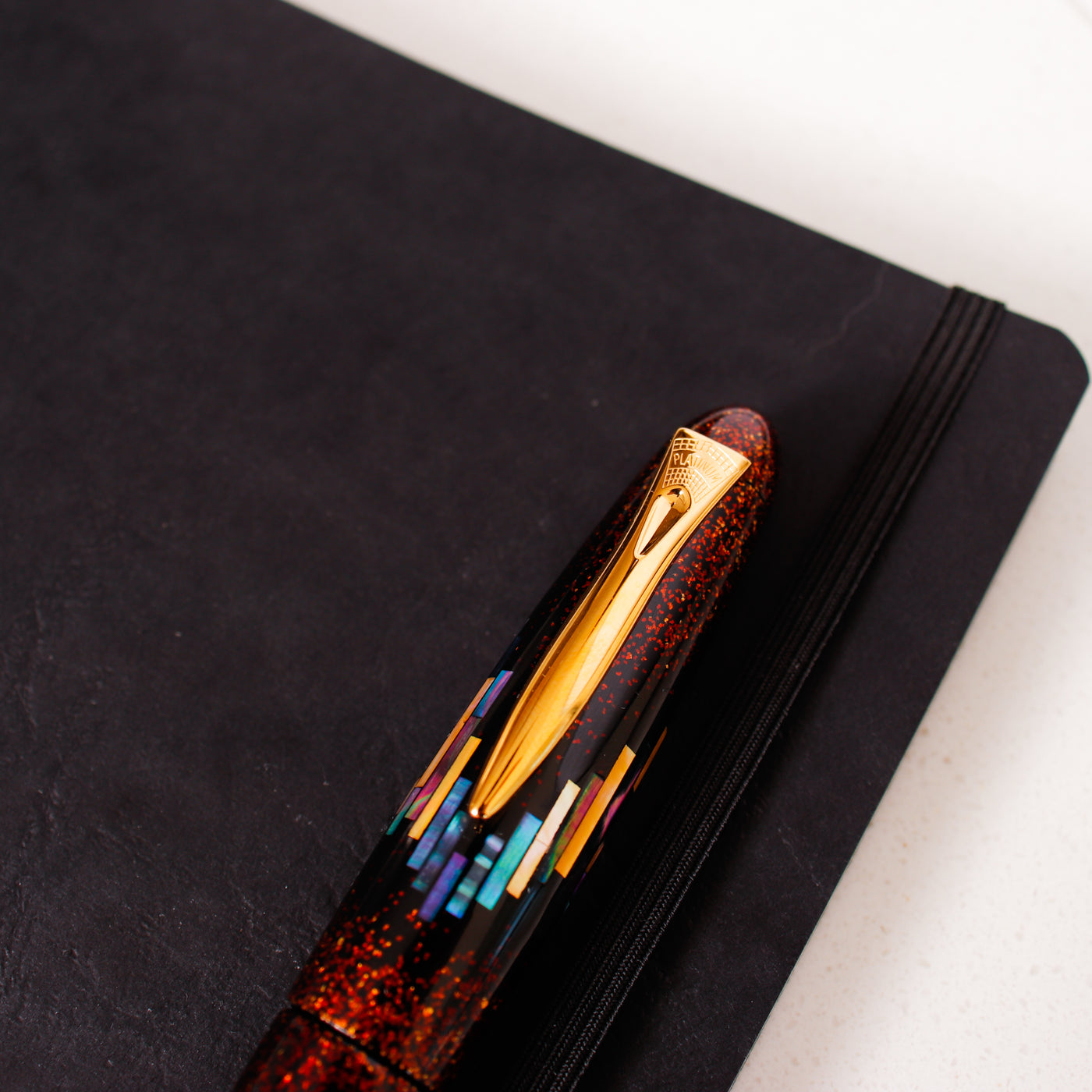 Platinum Izumo Aurora Raden Maki-e Fountain Pen