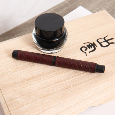 Platinum Izumo Bamboo Benikabairo Fountain Pen Capped