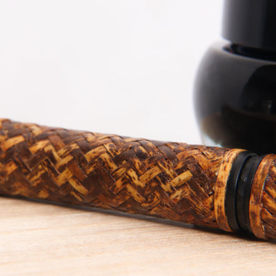 Platinum Izumo Bamboo Torafu Tiger Spotted Fountain Pen Woven Details