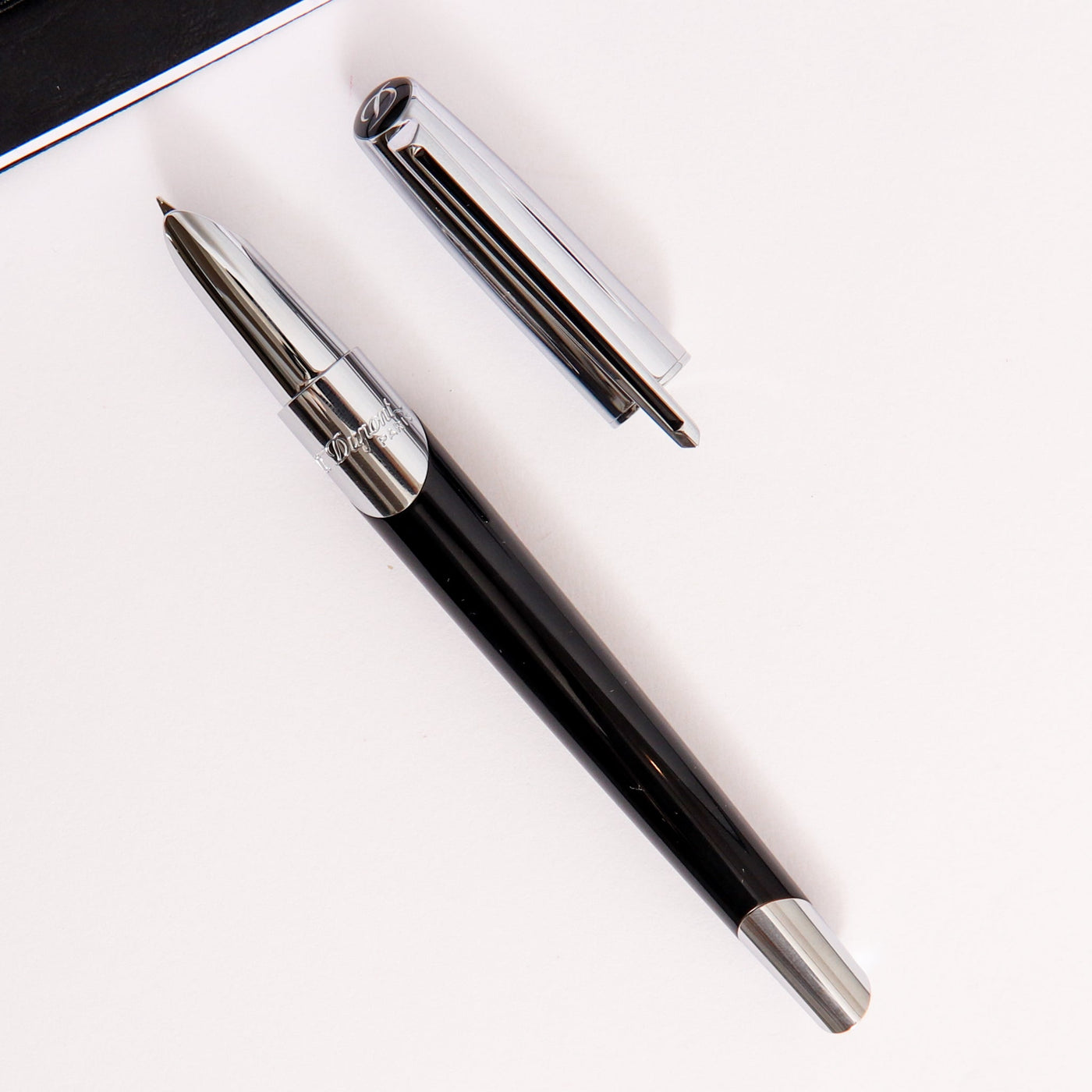 ST-Dupont-Defi-Millennium-Shiny-Black-Fountain-Pen-With-Silver-Trim