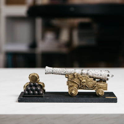 ST Dupont Ultra Exclusive Pirates Fountain Pen & Sculpture