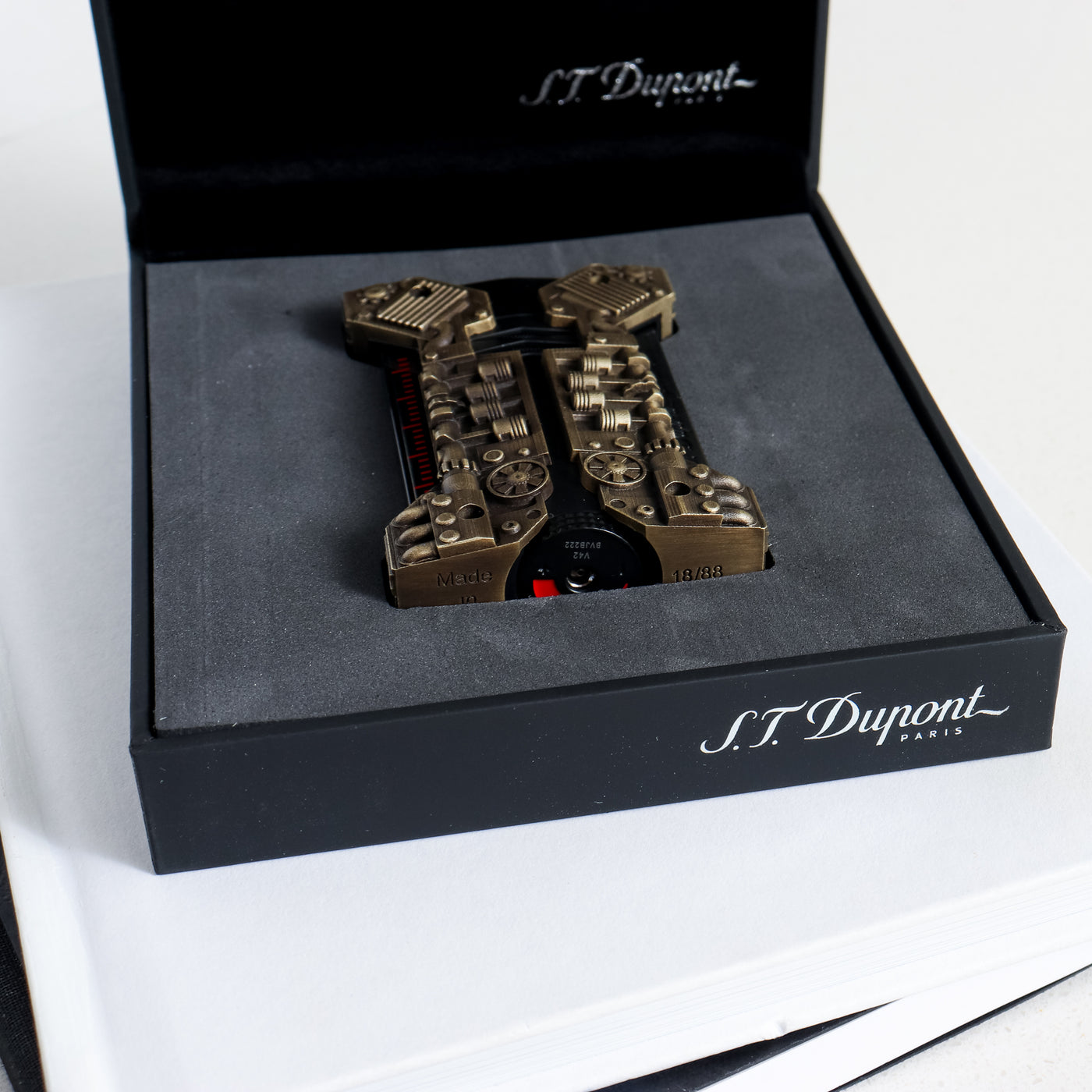 ST Dupont Haute Creation Defi Extreme Motors Lighter