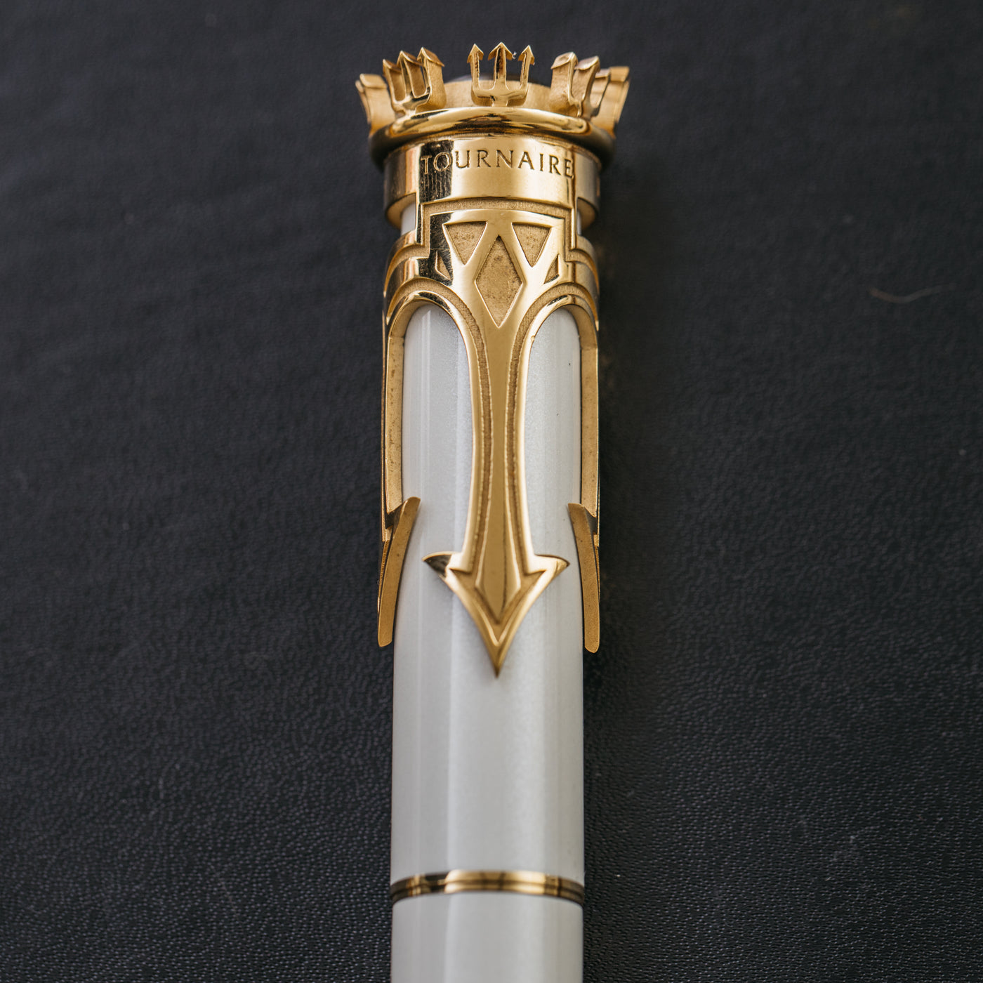 ST Dupont Haute Creation King of Pearls Fountain Pen