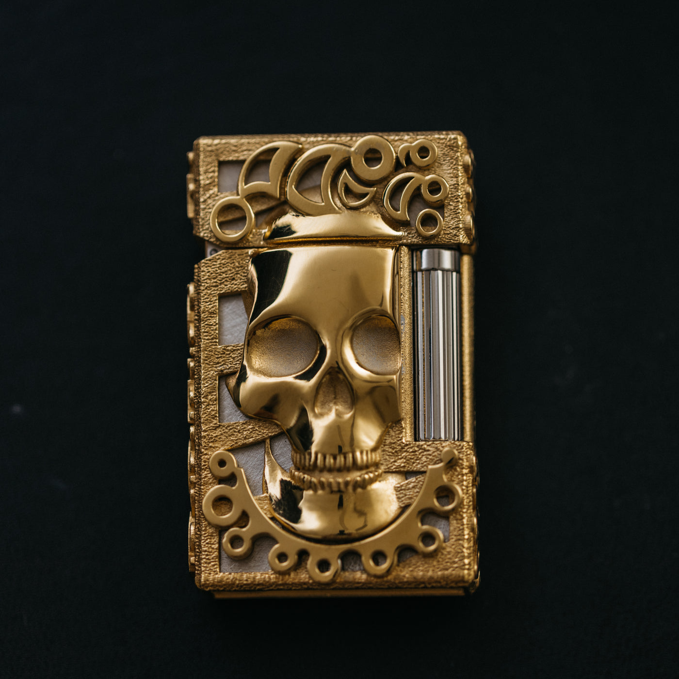 ST Dupont Haute Creation Mythic Skull Lighter