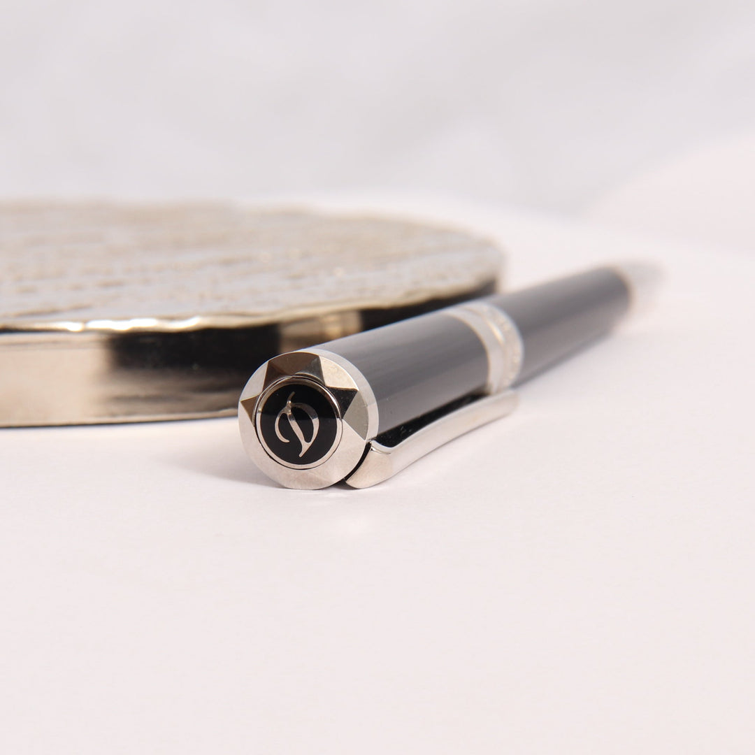 Stylo Bille S.T. Dupont Paris Collection Mini Liberté - Couleur Blanc Nacré - Occasion Avec Recharge