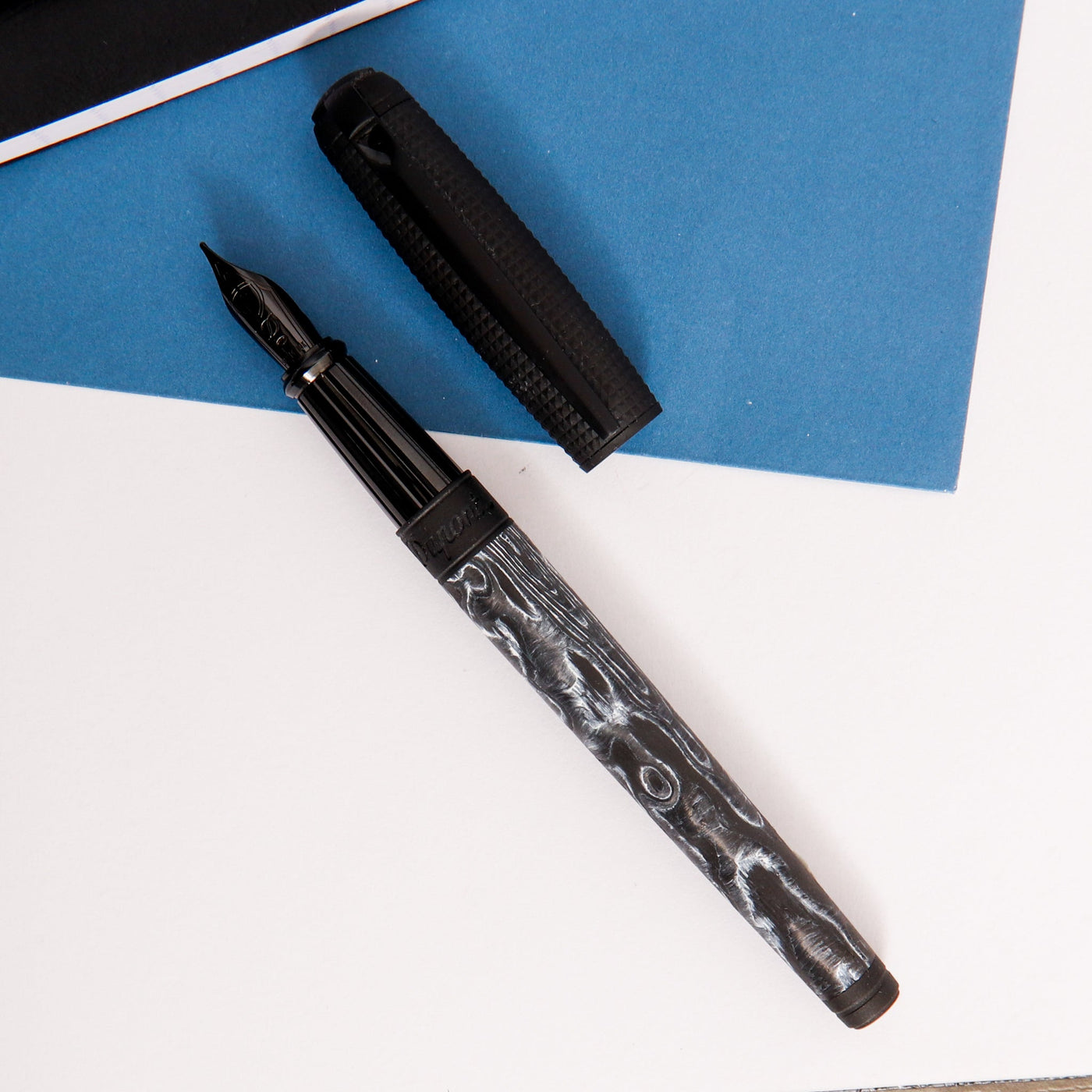 ST-Dupont-Line-D-Large-Carbon-Dark-Storm-Fountain-Pen-With-Black-Trim