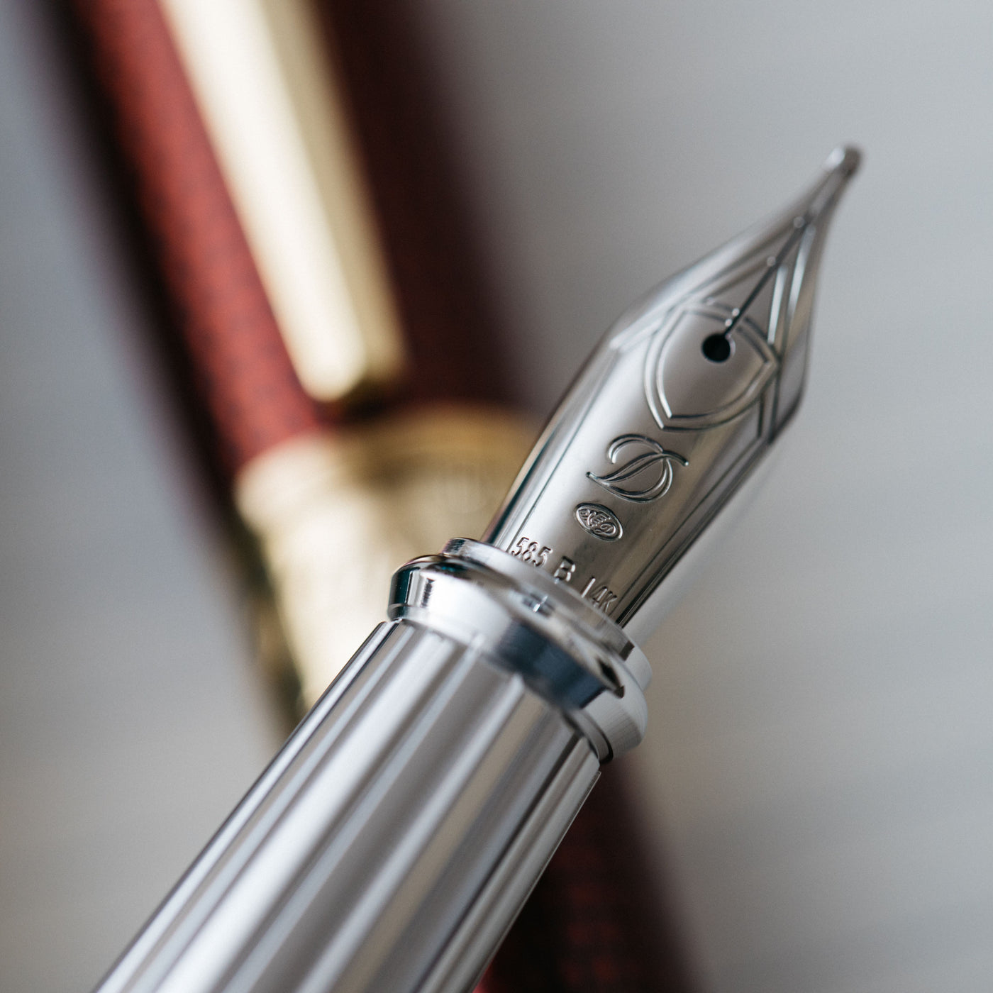 ST Dupont Line D Large Diamond Guilloche Fountain Pen