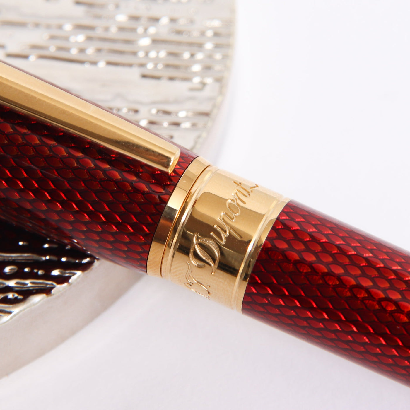 ST Dupont Line D Large Diamond Guilloche Ruby Rollerball Pen Center Band
