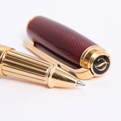 ST Dupont Line D Large Diamond Guilloche Ruby Rollerball Pen Tip Details