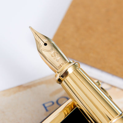 ST-Dupont-Line-D-Large-Gold-Dust-Fountain-Pen-Gold-Nib