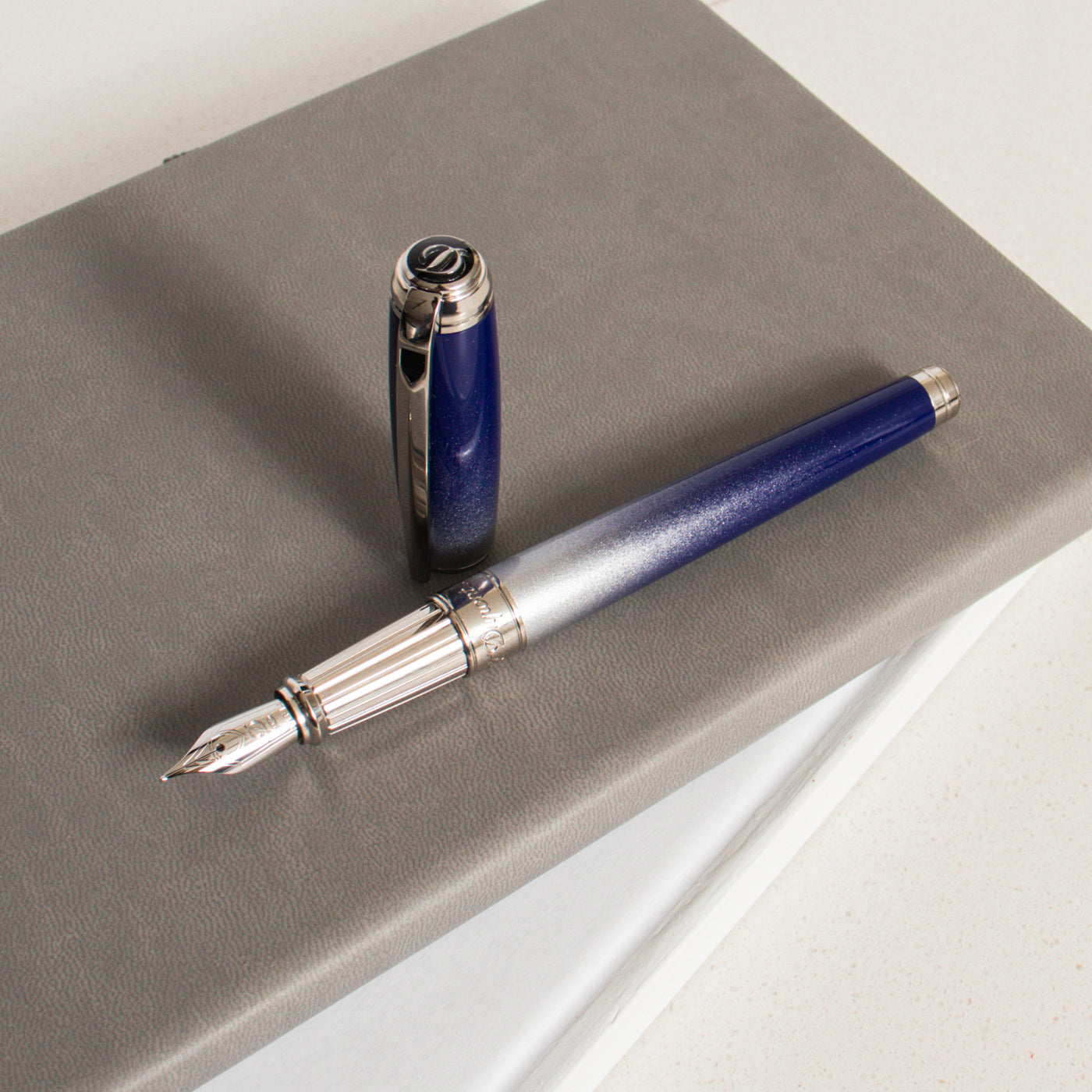 ST Dupont Line D Large Starburst Blue Fountain Pen