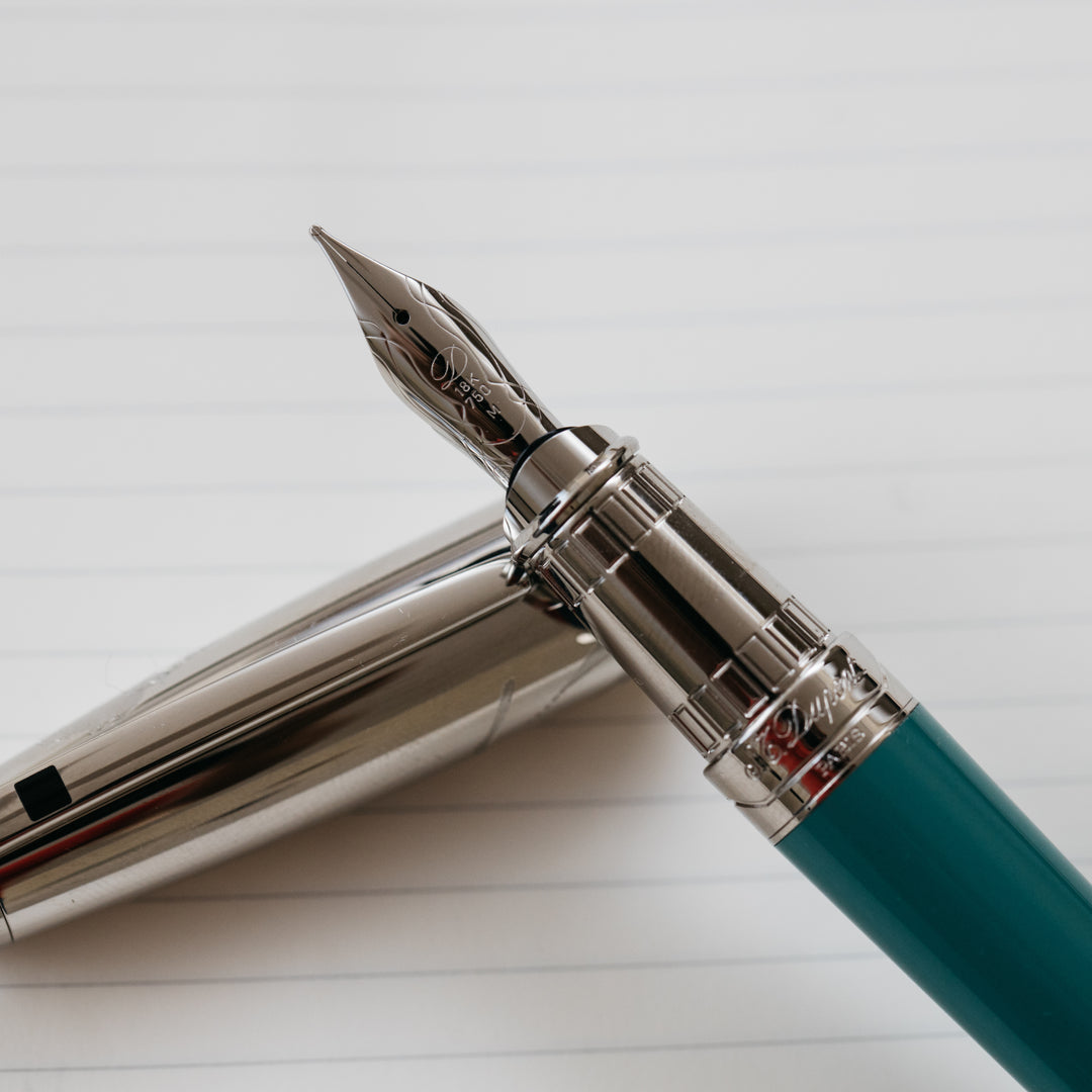ST Dupont Statue of Liberty Fountain Pen - 14k Medium – Truphae