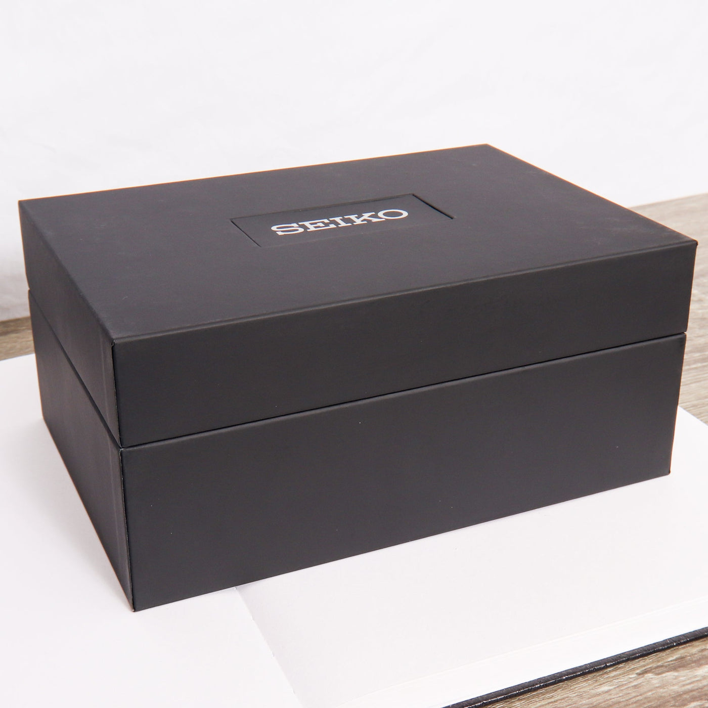 Seiko Prospex 1986 Quartz Diver's 35th Anniversary Limited Edition Watch Packaging