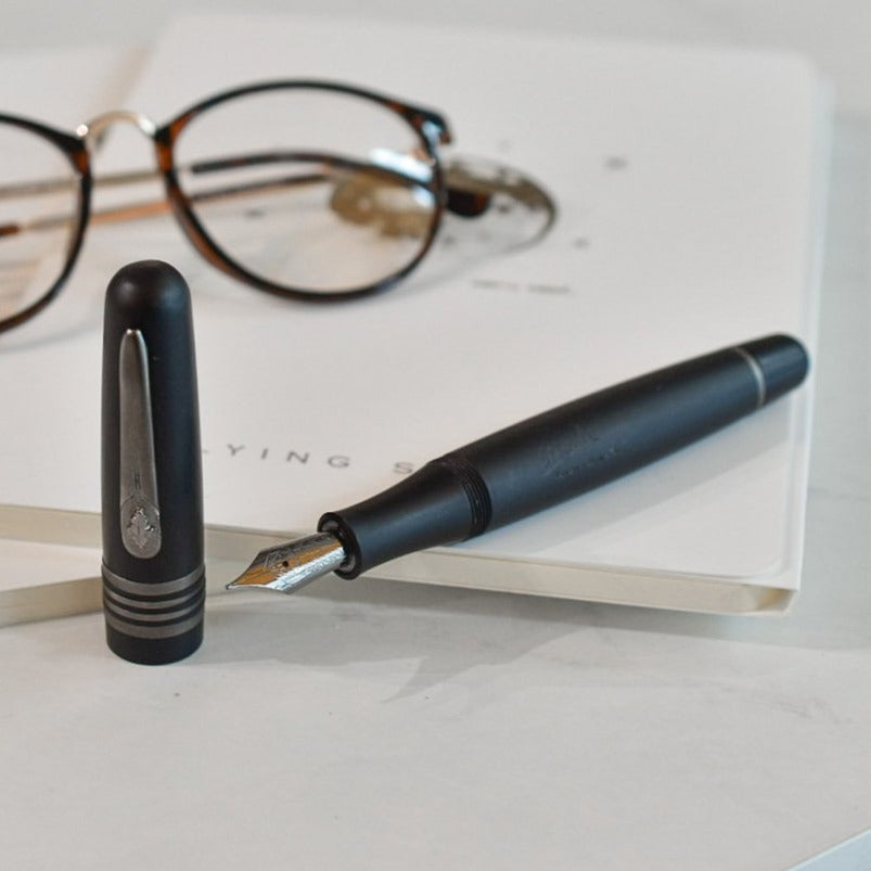 Stipula Etruria Gorilla Black Fountain Pen