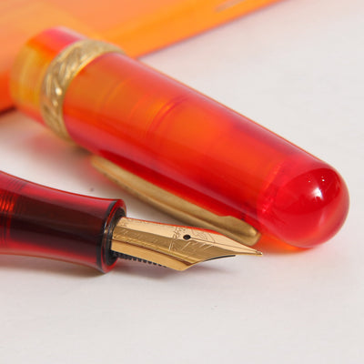 Stipula Etruria Prisma Magma Fountain Pen Nib Details