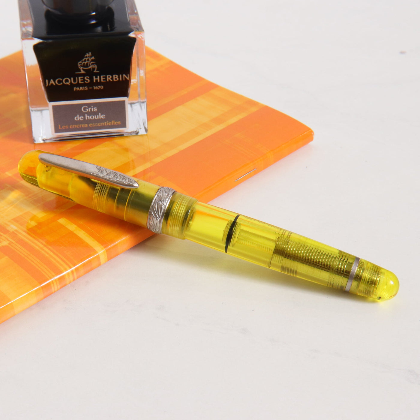 Stipula Etruria Rainbow Transparent Yellow Fountain Pen Capped