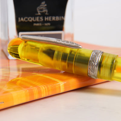 Stipula Etruria Rainbow Transparent Yellow Fountain Pen Clip