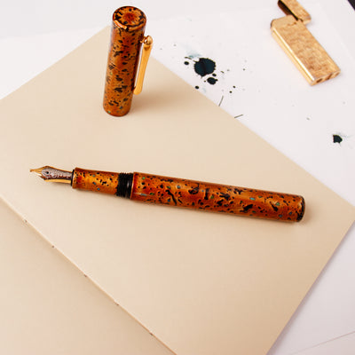 Taccia Raden Reserve Autumn Rustle Fountain Pen