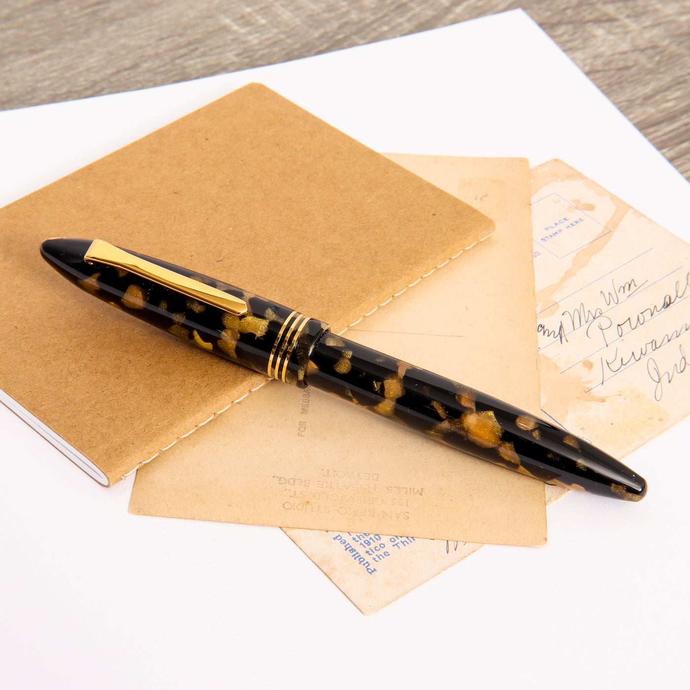 Tibaldi-Bononia-Black-Gold-Fountain-Pen-Capped