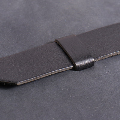 Venvstas Refillable Black Leather Journal Closure