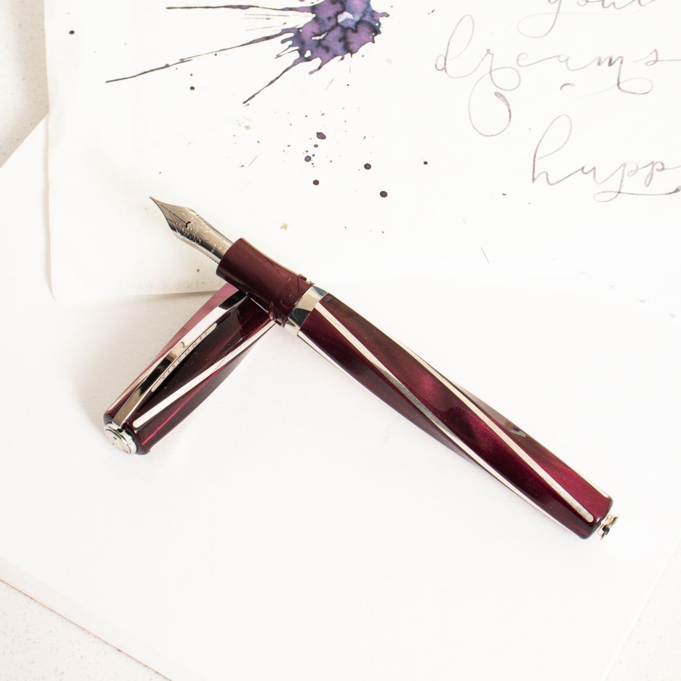 Visconti Divina Elegance Bordeaux Fountain Pen