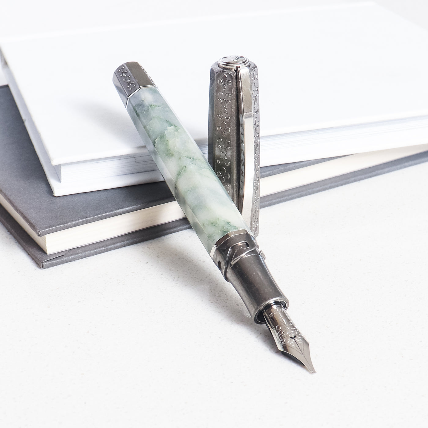 Visconti Il Magnifico Verzino Green Fountain Pen