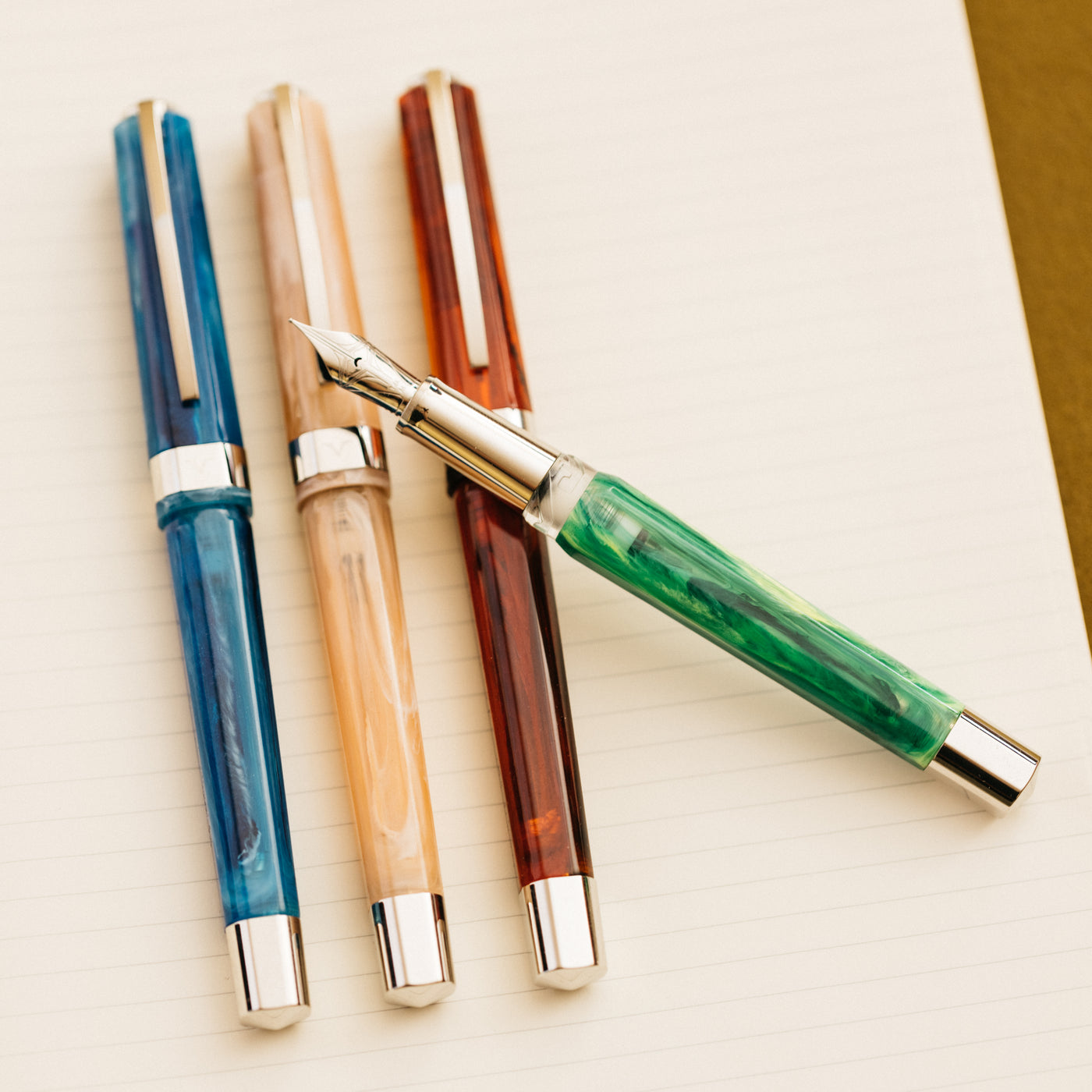 Visconti Opera Demo Carousel Fountain Pen