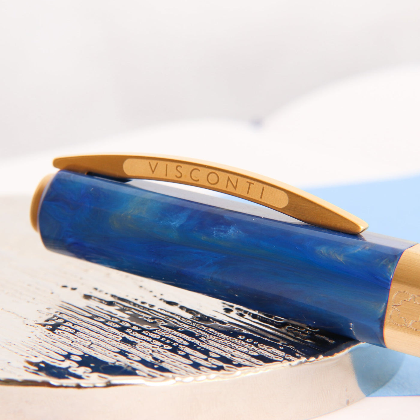 Visconti-Opera-Gold-Blue-Fountain-Pen-Clip