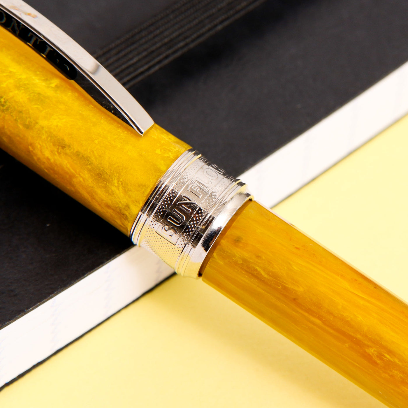 Visconti-Van-Gogh-Sunflowers-Ballpoint-Pen-Center-Band