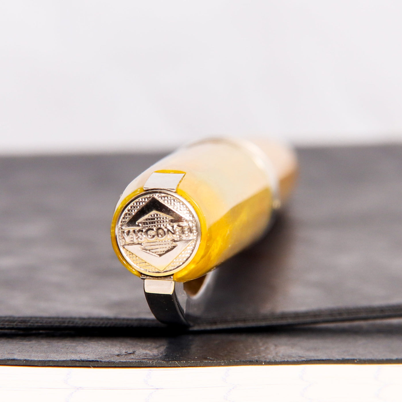 Visconti-Van-Gogh-Sunflowers-Ballpoint-Pen-Top-Of-Pen