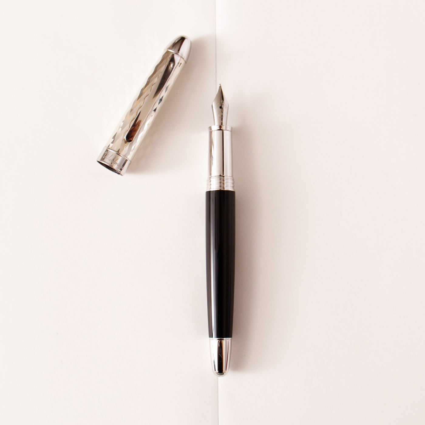 Waldmann Precieux Diamond Cut Wave Pattern Fountain Pen