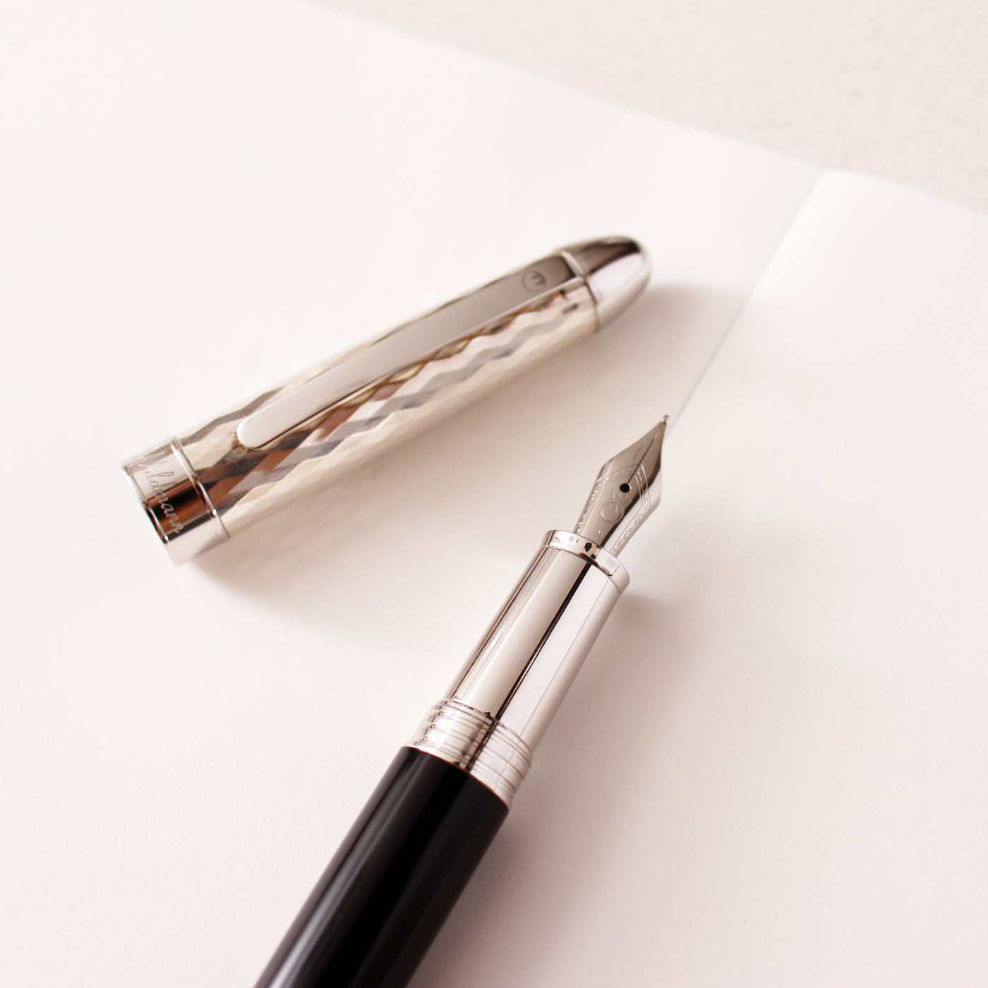 Waldmann Precieux Diamond Cut Wave Pattern Fountain Pen