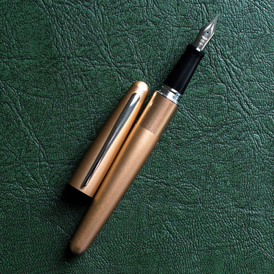 Pilot Metropolitan Plain Gold Colored Fountain Pen Medium Nib 91109-Pilot-Truphae