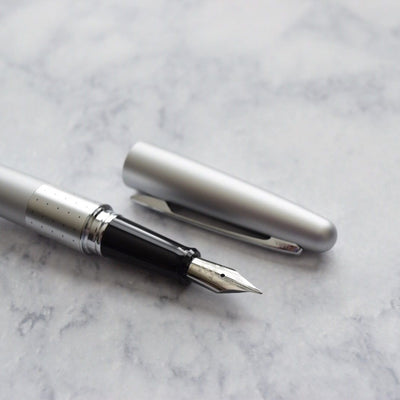 Pilot Metropolitan Silver with Dots Pattern Fountain Pen-Pilot-Truphae