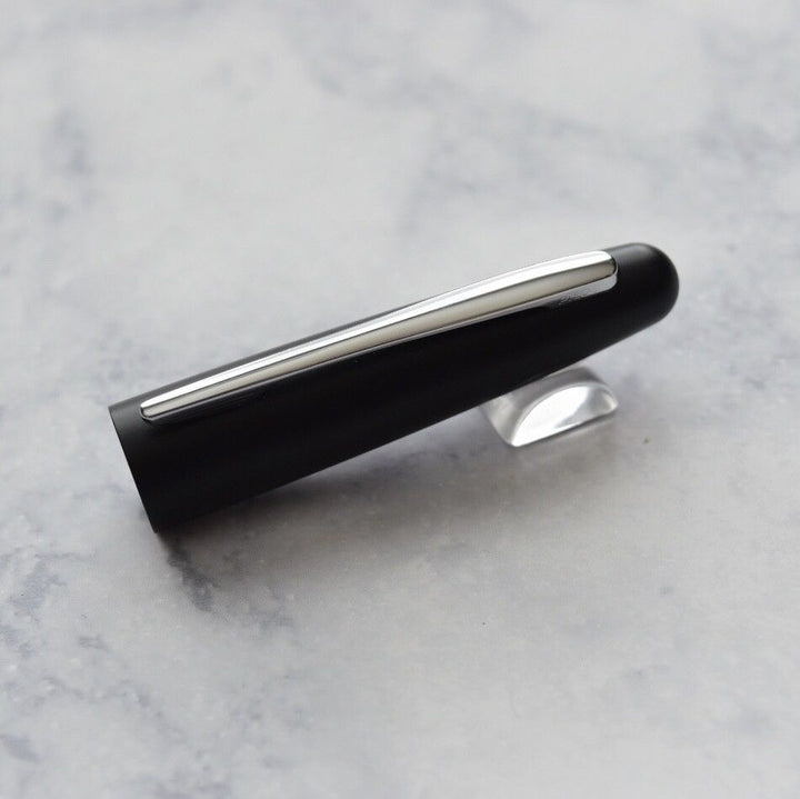 (Gift Box, Medium Nib, Metro metallic Chrome trim) - Parker Urban Fountain Pen, Metro Metallic with Medium Nib and Blue Ink Refill, 1931605 NEW Pilot Metropolitan Fountain Pen Grey Houndstooth Medium Nib +