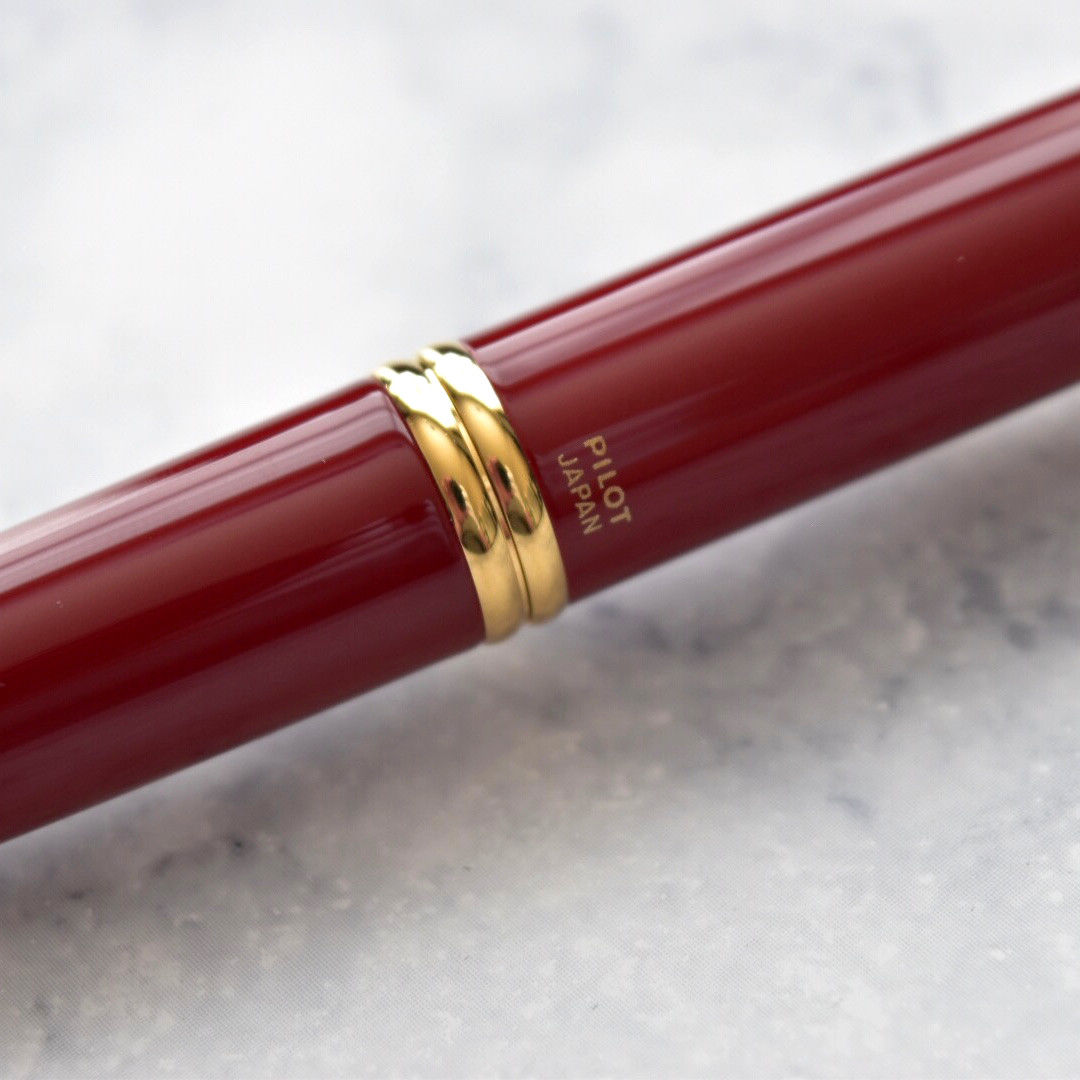 Pilot Vanishing Point Fountain Pen Gold Trim - Pen Realm