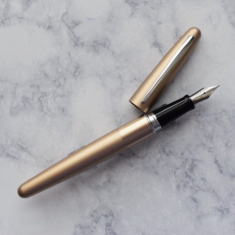 Pilot Metropolitan Ballpoint Pen in Zig Zag Gold