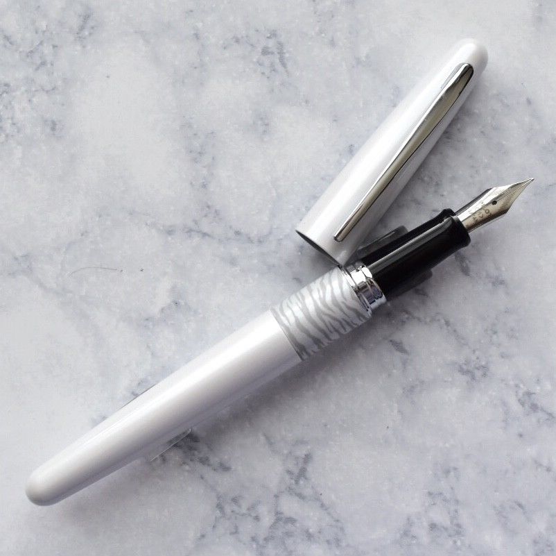 Pilot Metropolitan Animal Ballpoint Pen in Tiger Matte White